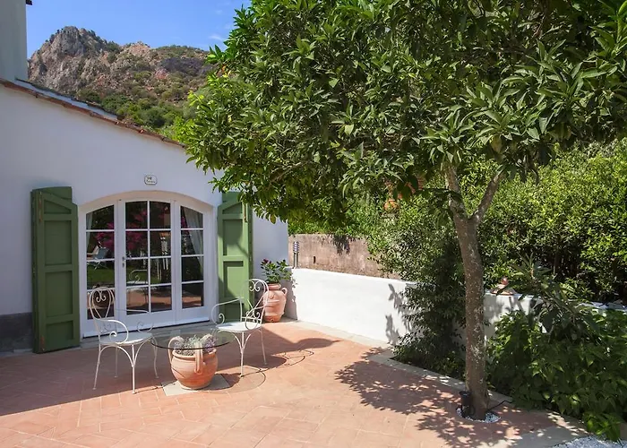 לינה וארוחת בוקר Il Casale Di Monserrato פורטו אזורו