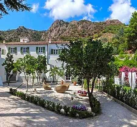 Il Casale Di Monserrato 4*